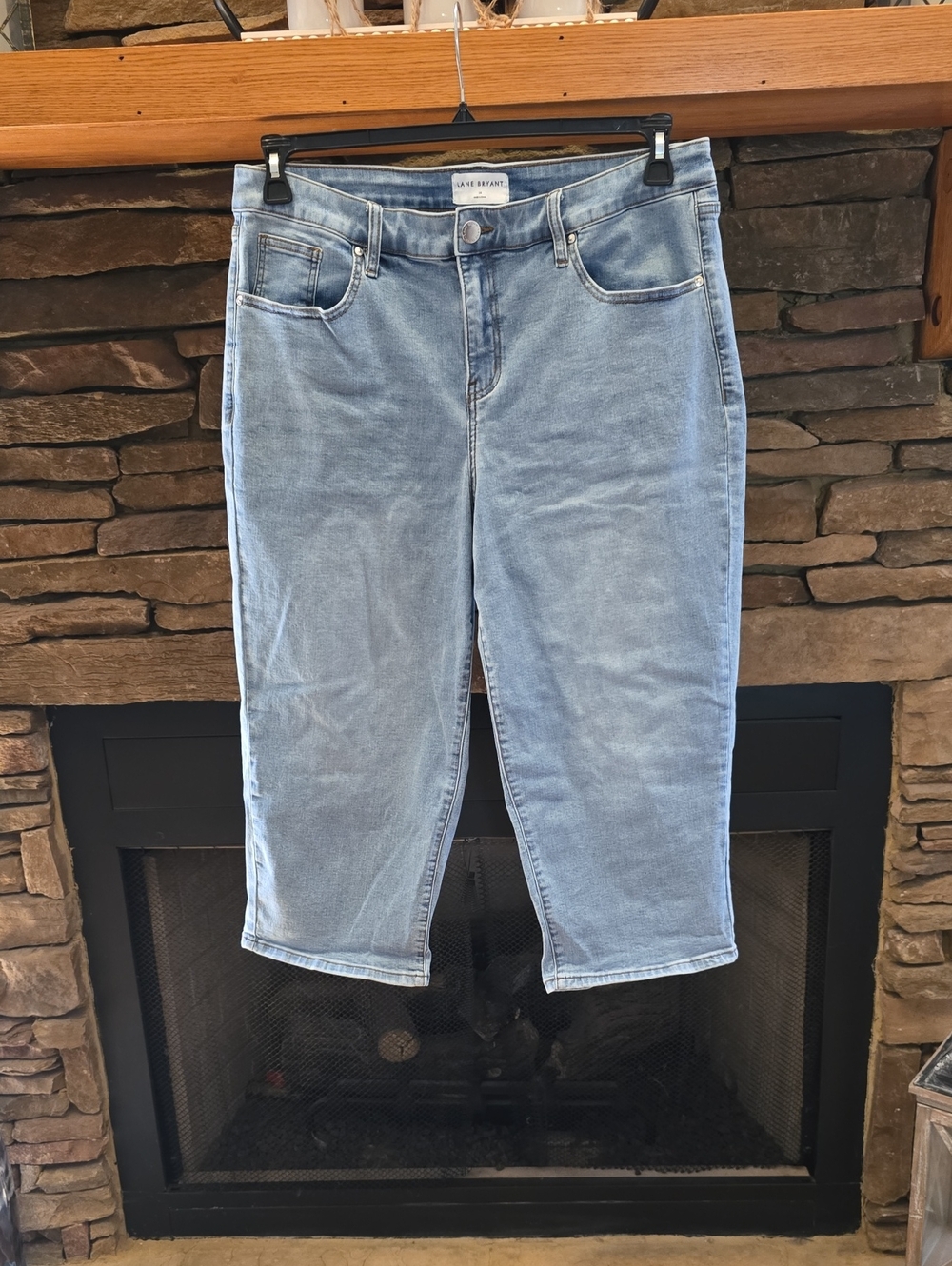 Lane Bryant Light Wash Capri Stretch Jeans